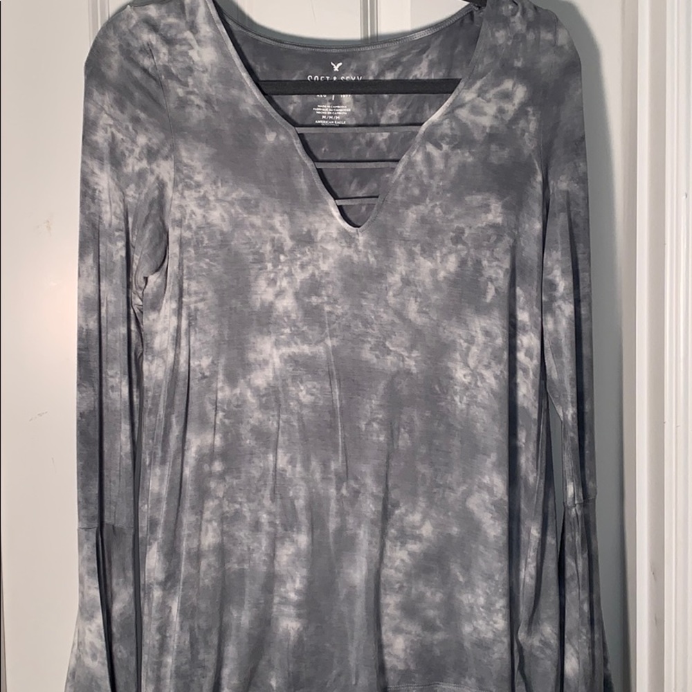 AE Soft and Sexy Long Sleeve Gray and White Top